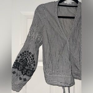 Lulumari Striped Crop Long Sleeve Shirt